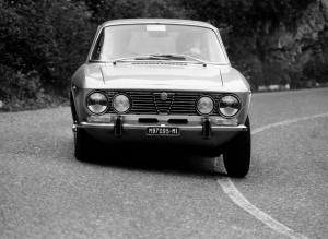 Alfa Romeo 2000 GT Veloce 1971 года 